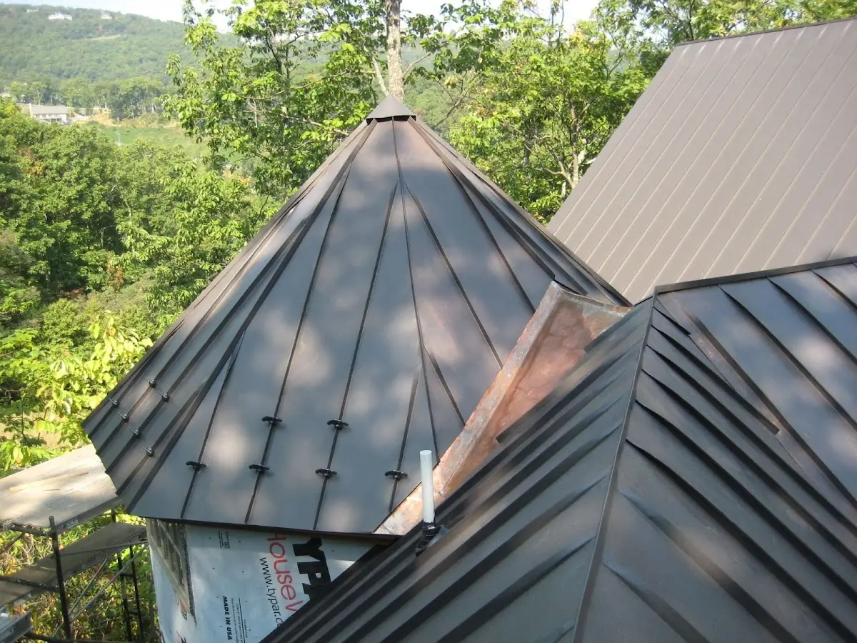 Professional Roof Tarp Installation by Craftsman Roofing in Idamar